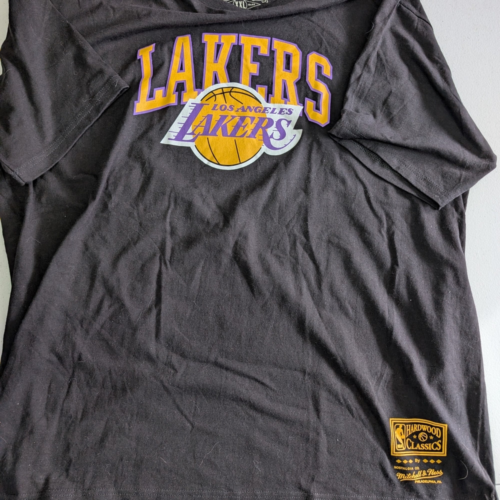 Mitchell & Ness Black Graphic Tee